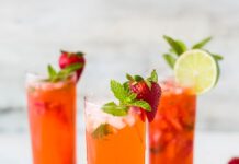 선선한 가을철, 다이어트 성공을 위한 운동 가이드 three clear drinking glasses filled with juice