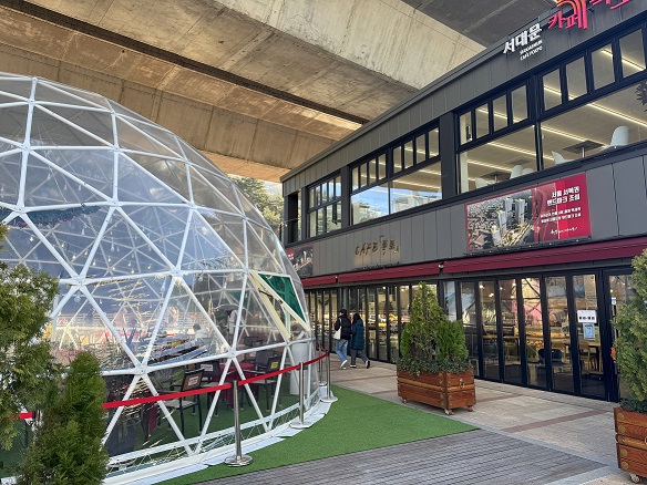 서대문구_글로벌_명소_카페폭포_겨울철_특화공간_인기_예감3